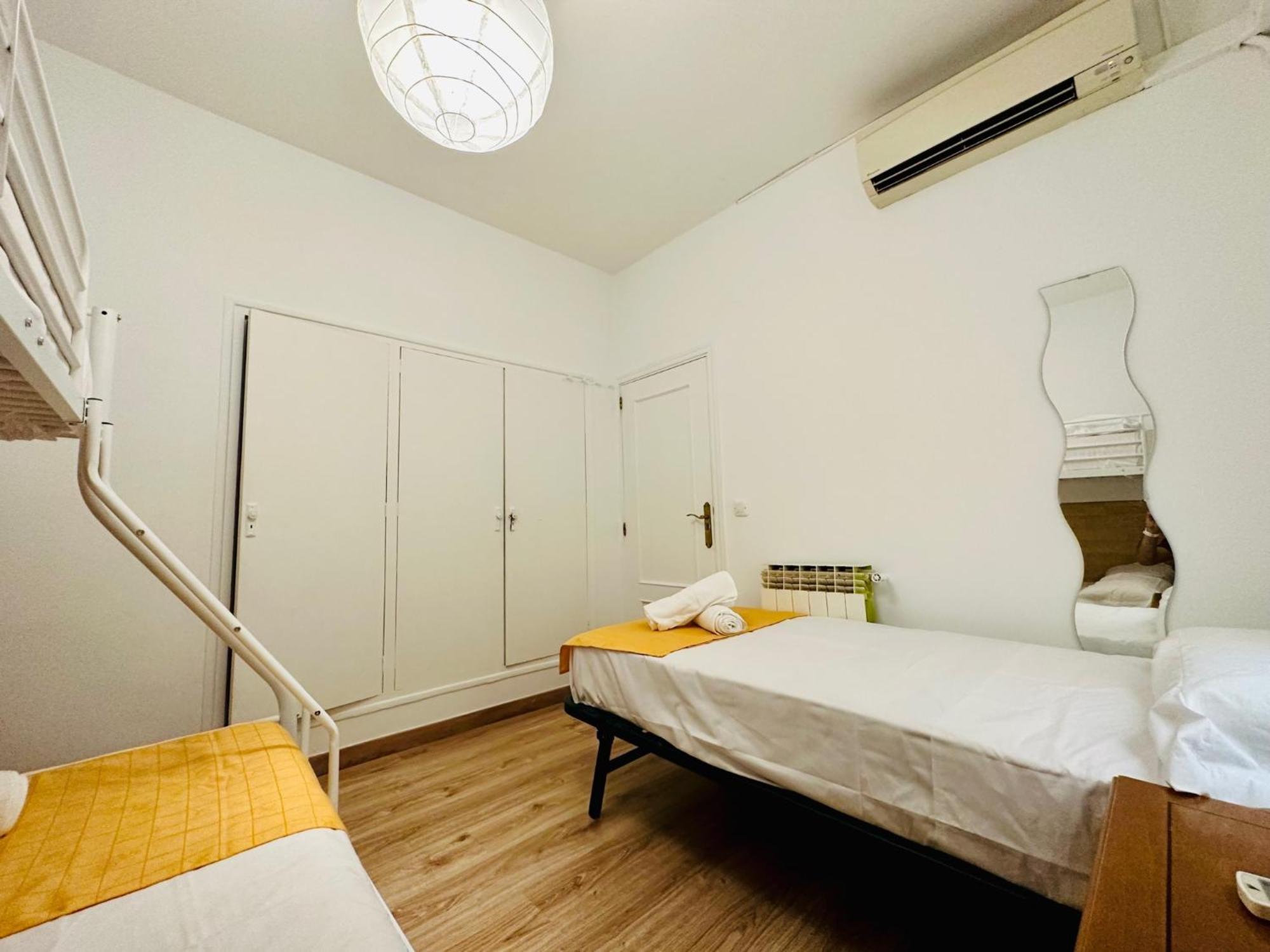 Punta Me Rooms In Madrid Downtown Luaran gambar