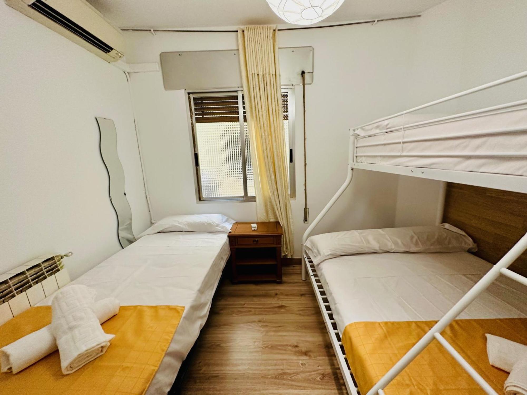 Punta Me Rooms In Madrid Downtown Luaran gambar